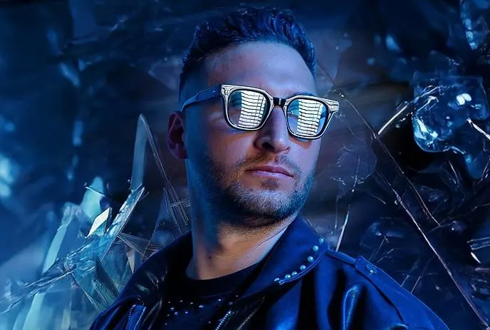Matt Sassari at System Saturdays
