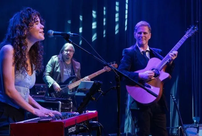 Classic Troubadours Live