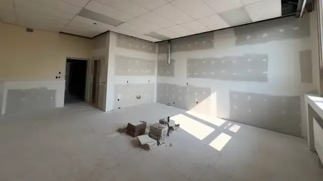 muddying/ tapping/ popcorn removal in Drywall & Stucco Removal in London - Image 4