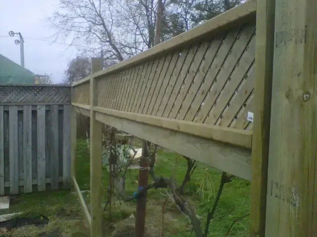 Broken fence posts?  Leaning fence?  Cost efficient service! in Fence, Deck, Railing & Siding in London - Image 8