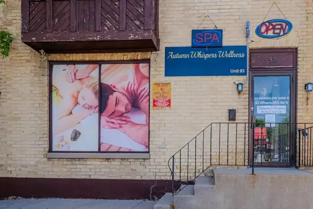 A Charming, Newly Renovated Spa in London in Massage Services in London - Image 10