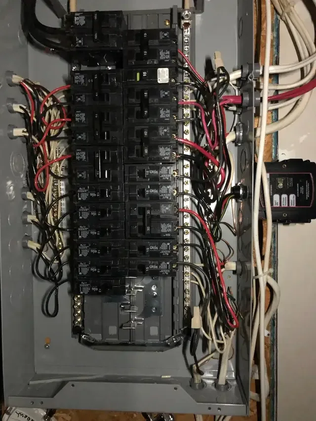 Forest City Electric in Electrician in London - Image 7