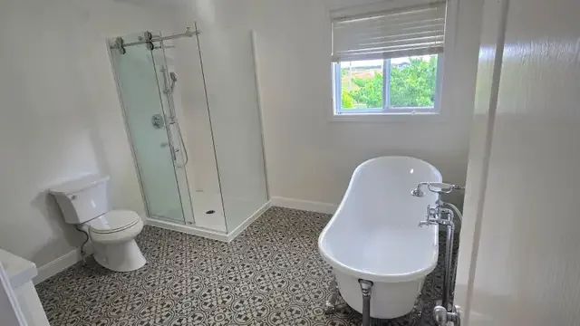 Handyman Services and home renovations in Renovations, General Contracting & Handyman in London - Image 5