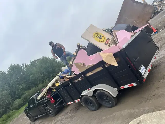 ️ JOHNNY G ,  JUNK REMOVAL MADE EASY! in Other in London - Image 2