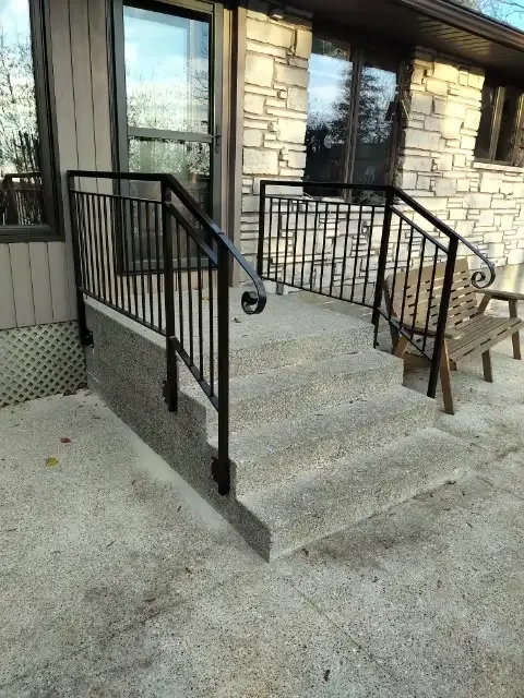 Custom Metal Driveway Gates, Wheelchair Ramps, Railings, Repair in Fence, Deck, Railing & Siding in London - Image 17