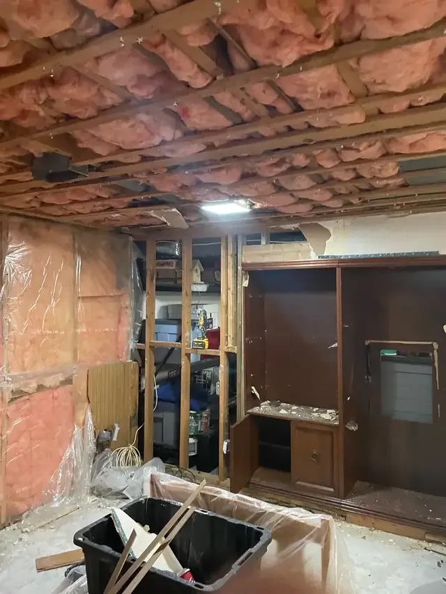 painting , drywall,tapping ,flooring ,tile, full basements in Painters & Painting in London - Image 8