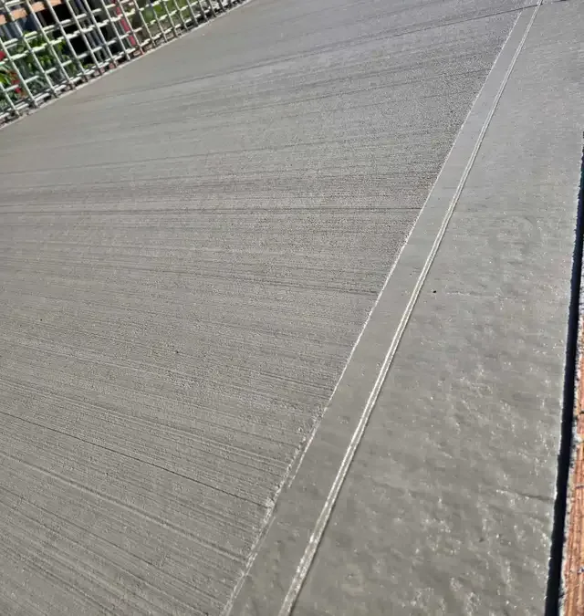 PATIOS, CONCRETE & HARDSCAPING in Lawn, Tree Maintenance & Eavestrough in London - Image 5