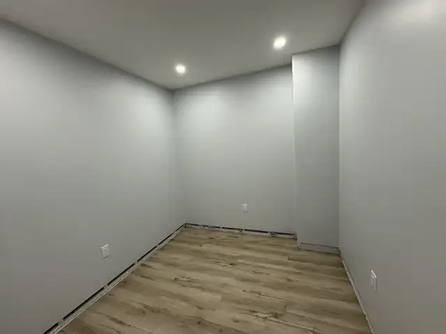 STAINING & PAINTING in Painters & Painting in London - Image 7