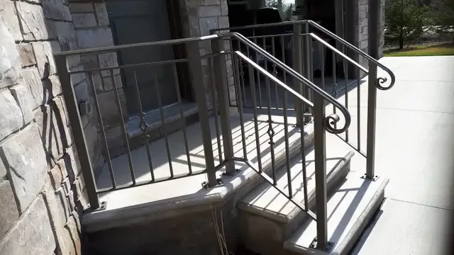 Custom Metal Driveway Gates, Wheelchair Ramps, Railings, Repair in Fence, Deck, Railing & Siding in London - Image 3