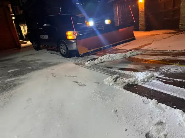 Residential & Commercial Snow Removal in Snow Removal & Property Maintenance in London - Image 5