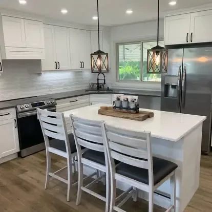 Custom Residential Kitchen Island Pendant Lighting and Pot Light Wiring