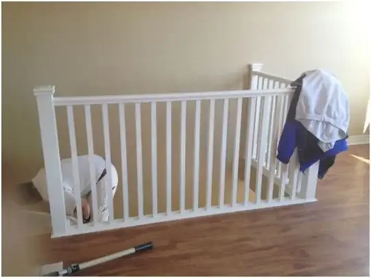 Trim Carpenter, Handrails, Decks, Fencing, Hardwood/Laminate, in Carpentry, Crown Moulding & Trimwork in London - Image 7