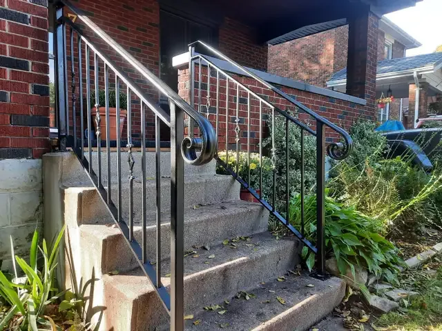 Custom Metal Driveway Gates, Wheelchair Ramps, Railings, Repair in Fence, Deck, Railing & Siding in London - Image 5