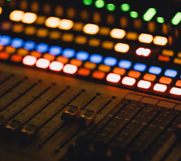 shallow focus photography of audio mixer