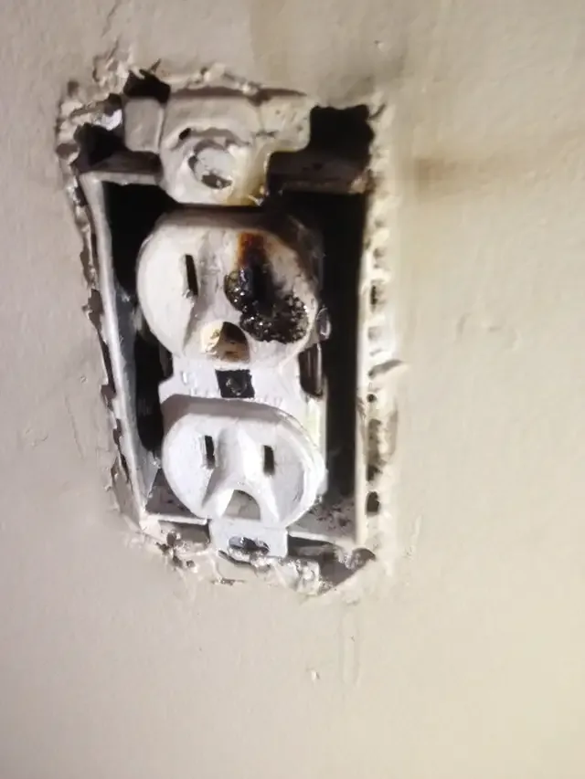 London Electric & Plumbing - Master Electrican in Electrician in London - Image 8
