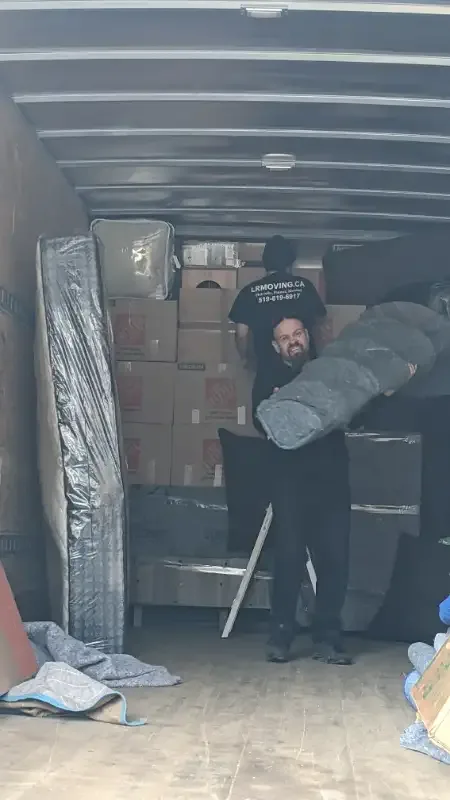 MOVERS / DELIVERY in Moving & Storage in London - Image 3