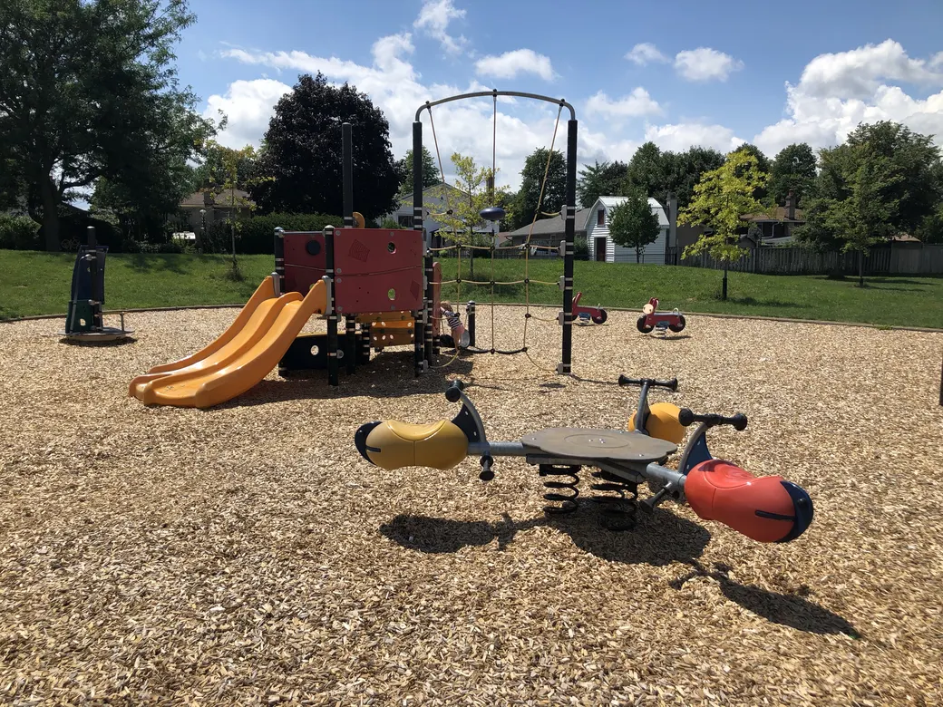 Playground at White Oaks Park. Published in the source’s 2020 park visit report. Current equipment may differ.