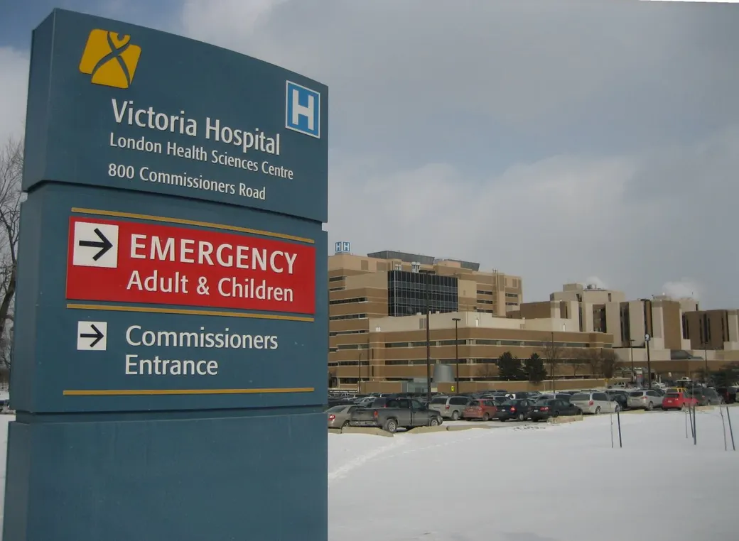 Victoria Hospital and its road entrance sign. Photo date not stated. Use current department directions; this photograph does not identify the Children’s Emergency entrance.